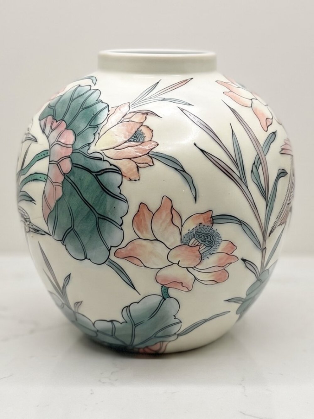 Vintage Chinese Porcelain Crane Lotus Floral Vase Chinoiserie 8.5"